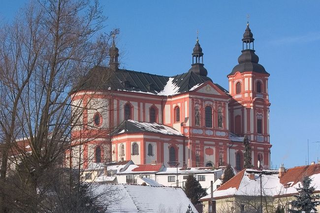 Die Barockkirche Maria Himmelfahrt in Přeštice