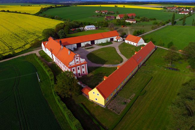 Pod křídly baroka